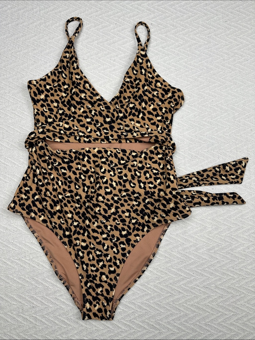 aerie Leopard-Print One-Piece Swimsuit tie Back wrap cut out resortwear beach